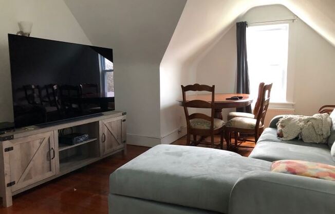 1 Bedroom Apartment on 3rd Fl of Private Home - Laundry Facility - HW Inc. Located in New Rochelle