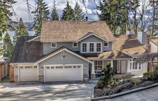 620 177th Lane NE