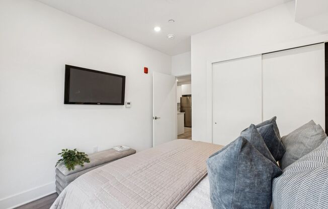 1 bed, 1 bath, 590 sqft, $1,540, Unit D210