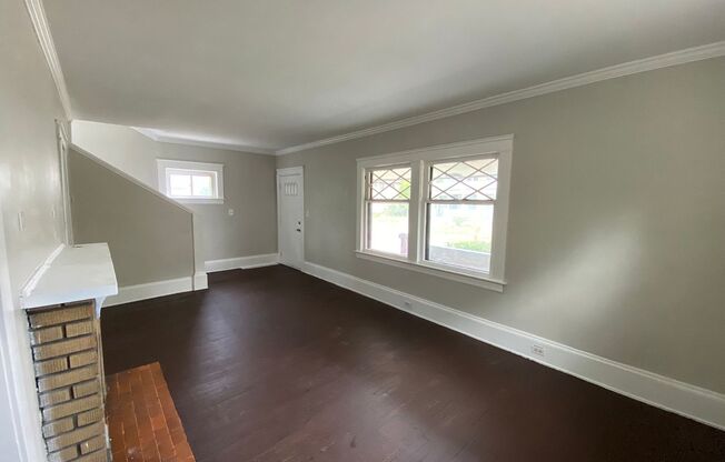 Charming 3-Bedroom Home – 12100 Parkhill Ave