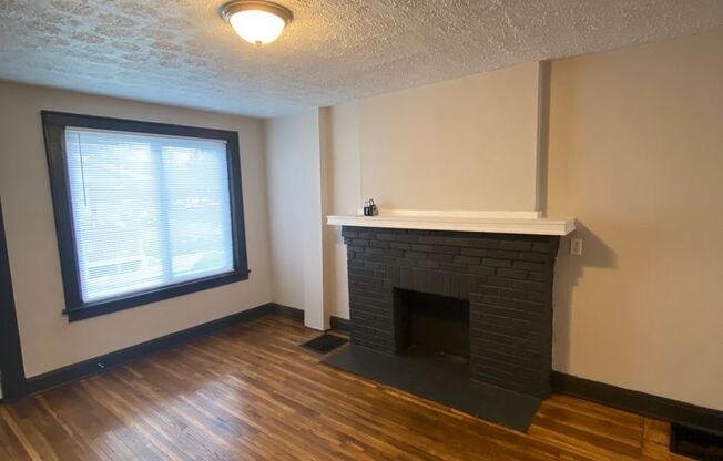 2 beds, 1 bath, $950