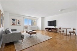 1 bed, 1 bath, 800 sqft, $3,300, Unit 21A