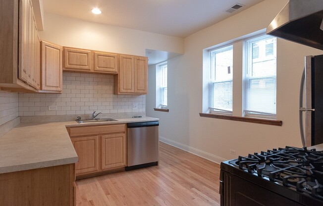 4454 SHERIDAN