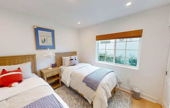 BRAND NEW CONDO | EV Charging