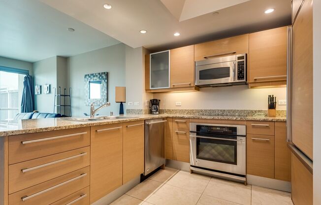 1 bed, 1.5 baths, $2,200