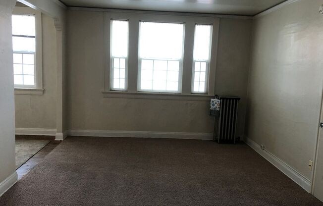 Studio, 1 bath, 465 sqft, $950, Unit 406