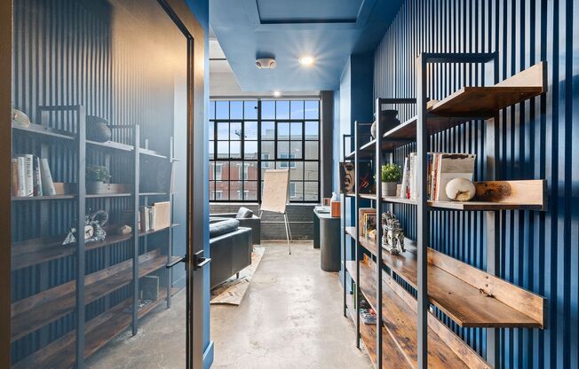 2 beds, 1 bath, 843 sqft, $2,640, Unit Commercial Suite 202-204