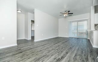Lost Creek Apartments - Apartments in Grand Prairie, TX