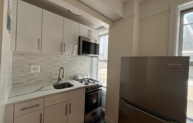 309 W 57 ST