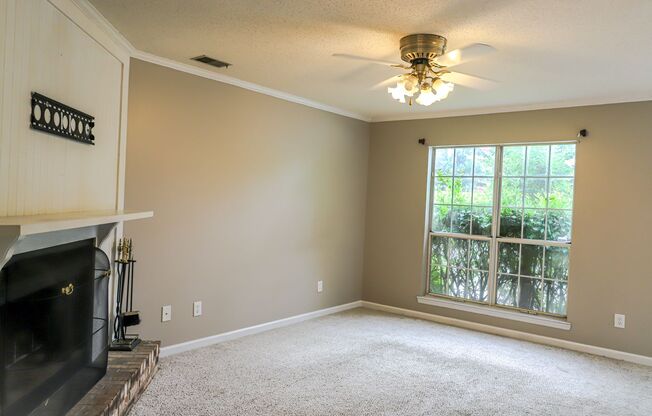 2 Bedroom Townhome in Augusta!