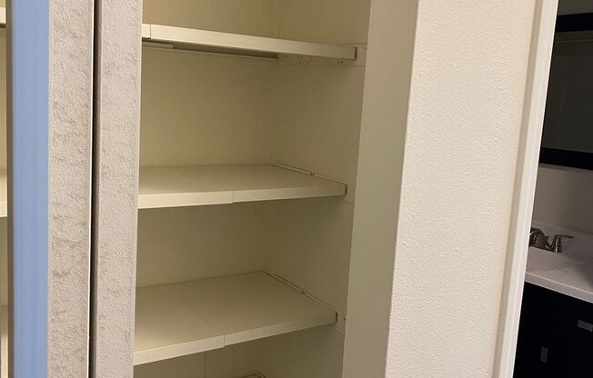 2 beds, 2 baths, 947 sqft, $1,338, Unit 3020