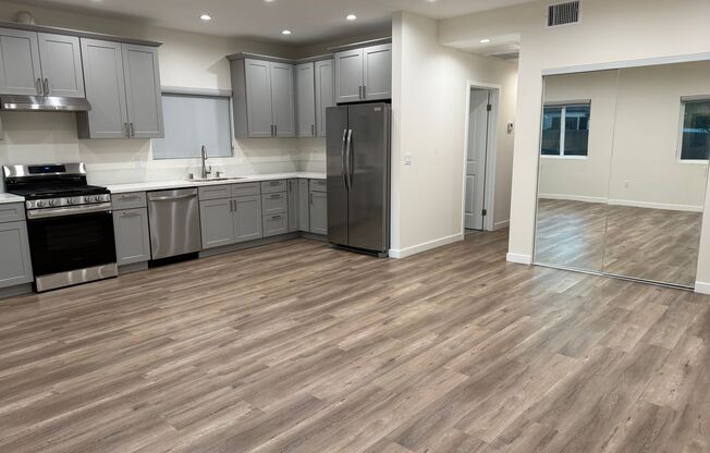 3621 W. Victory Blvd