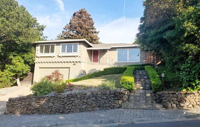 Hillsborough home with Bay views