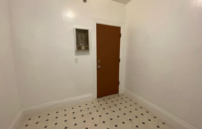 301 COLUMBUS AVE