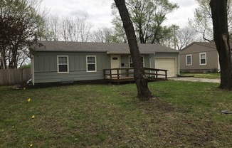 Single Family Home in Grandview MO