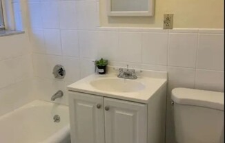 1 bed, 1 bath, 586 sqft, $1,800, Unit 11