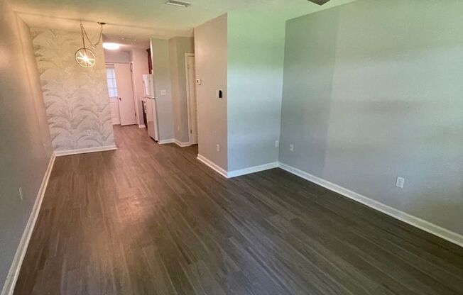 2 beds, 1 bath, 720 sqft, $1,250, Unit Unit C