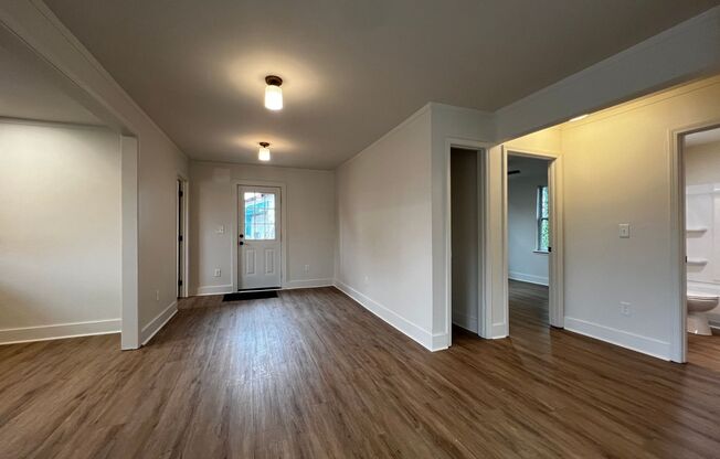 2 beds, 1 bath, 1,014 sqft, $1,195, Unit Unit B