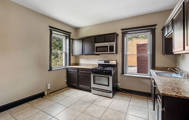 2 beds, 1 bath, 1,250 sqft, $950, Unit 3001 A