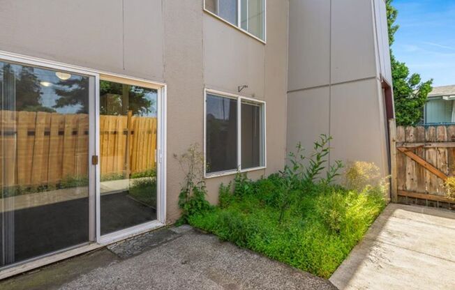 1 bed, 1 bath, 540 sqft, $1,300, Unit 19