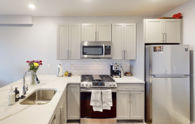1 bed, 1 bath, 650 sqft, $3,695, Unit 405