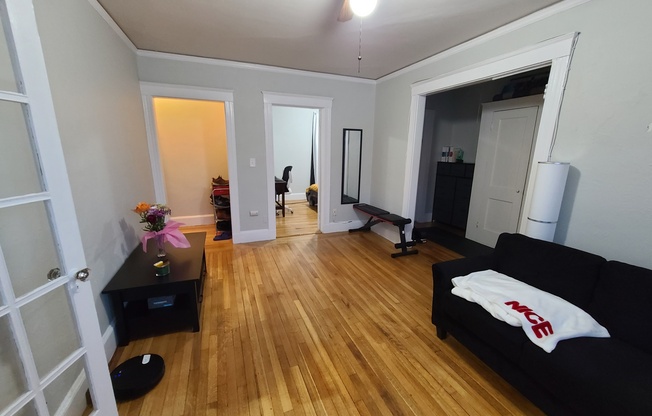 1619 COMMONWEALTH AVE