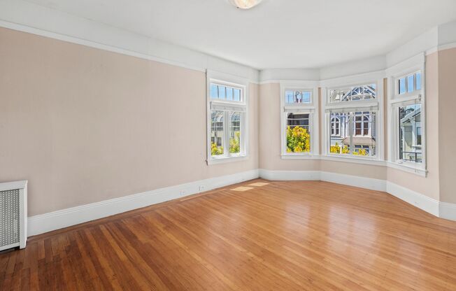 2395 Pacific Avenue (963r)