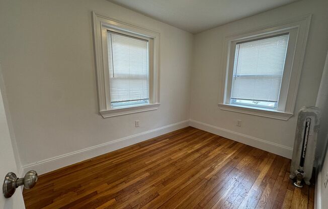 2 beds, 1 bath, 524 sqft, $2,290, Unit 109 Summer #114