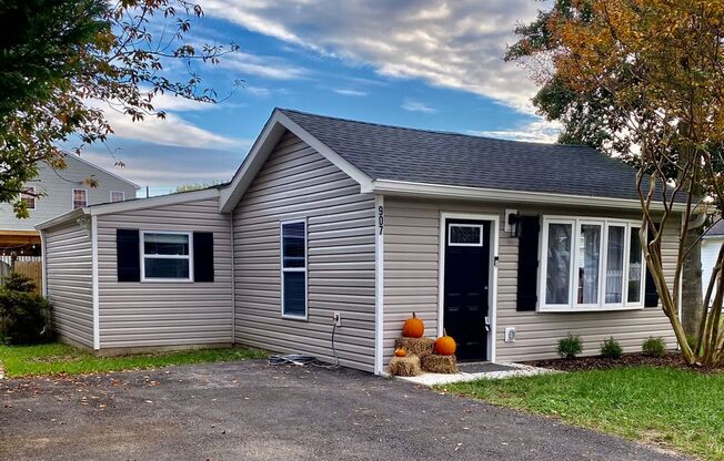 Charming 3 BR/2 BA Single-Family Home in Pasadena!