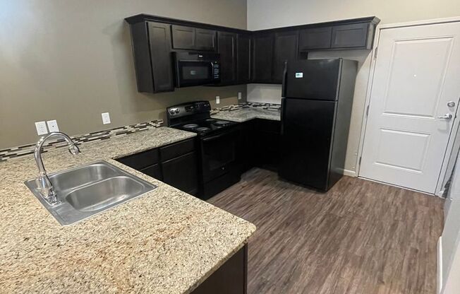 1 bed, 1 bath, $1,050, Unit 307