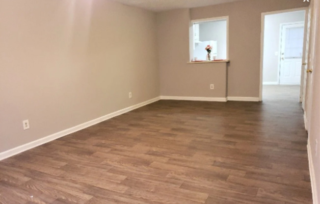 3 beds, 2 baths, 1,200 sqft, $1,700, Unit 13