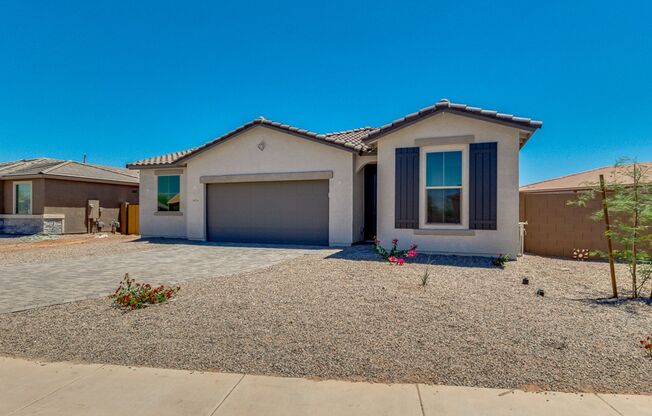 5 bedroom/ 2 bath home in Casa Grande