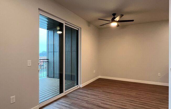 Studio, 1 bath, 532 sqft, $1,190, Unit WR 305-202