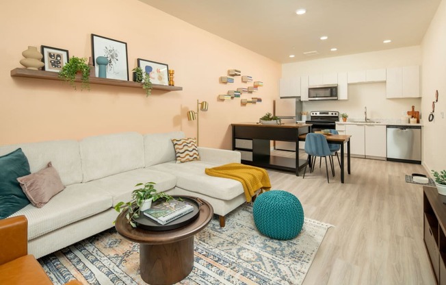 Living Room and Kitchen Streamliner 67th in Phoenix Arizona