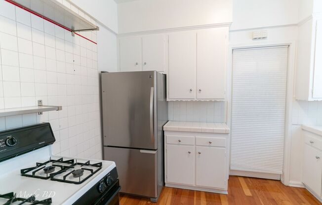 1 bed, 1 bath, 1,000 sqft, $2,895