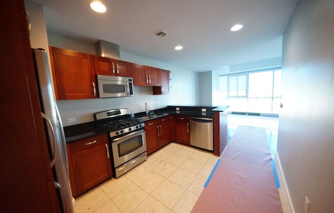 2 beds, 2 baths, $2,695, Unit Parcel #:  162-20-311-075