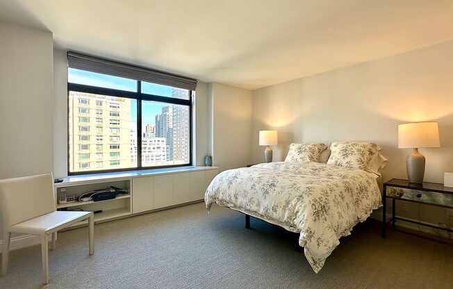 1 bed, 1 bath, 767 sqft, $4,800, Unit 1806