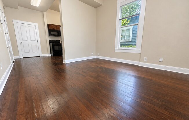 410 E Carson St