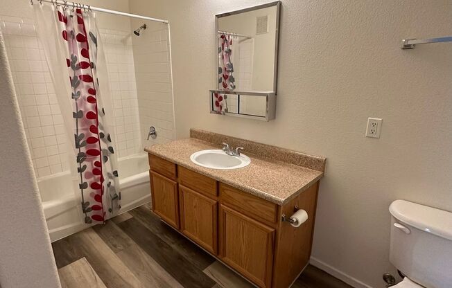 2 bedroom/2 baths condo