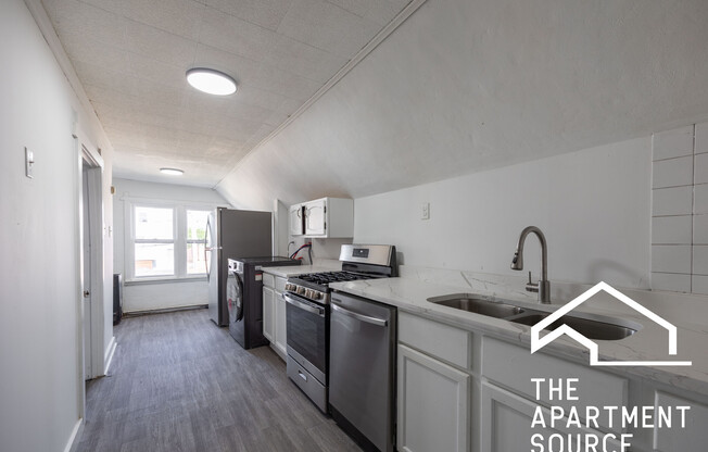 2140 N KARLOV