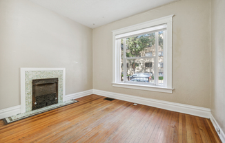 903 E 14 AVE
