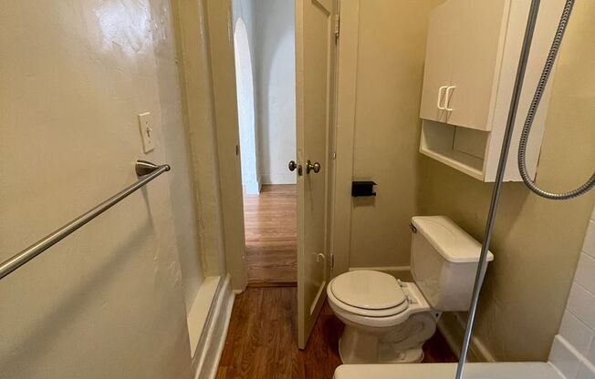 1 bed, 1 bath, $1,995, Unit 836