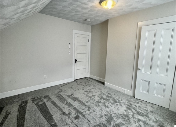 2 beds, 1 bath, 1,000 sqft, $2,750, Unit 2