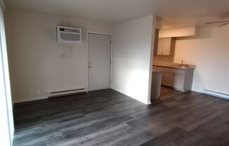 1 bed, 1 bath, $950, Unit 302