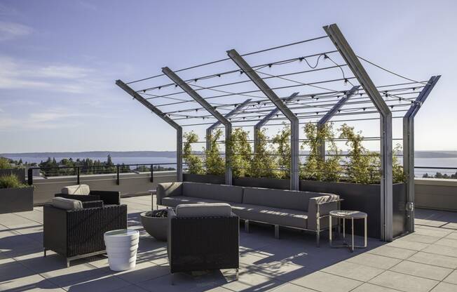 4730 California Apartments Rooftop Lounge with Couches