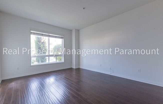 3 beds, 2 baths, $4,950, Unit # 104