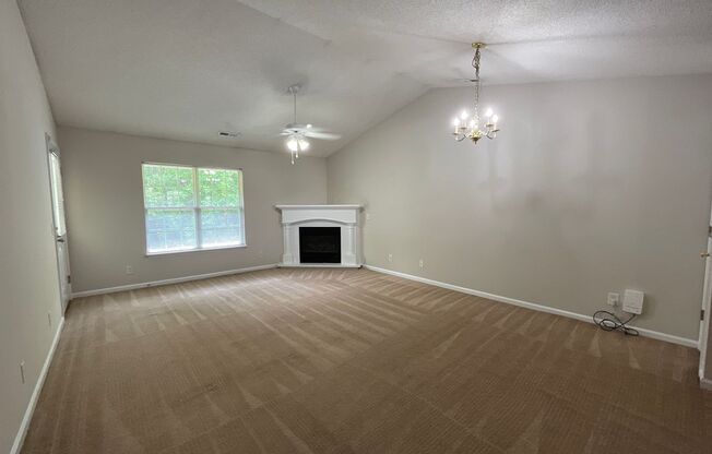 2 beds, 2 baths, 1,131 sqft, $1,425, Unit 2772-7