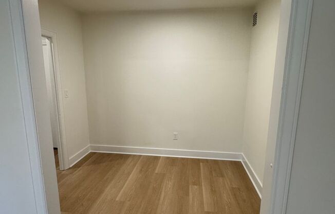 1 bed, 1 bath, 425 sqft, $1,646, Unit 409