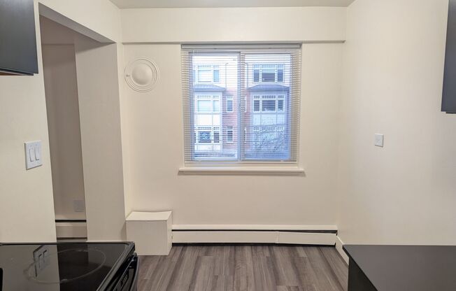 1 bed, 1 bath, 568 sqft, $1,700, Unit 306