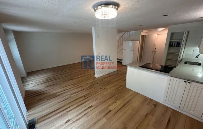 2840 S KENTON CT